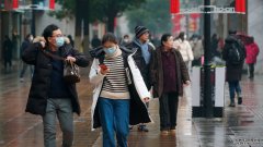 不知道自己有COVID-19的人推动了它在中国的传播